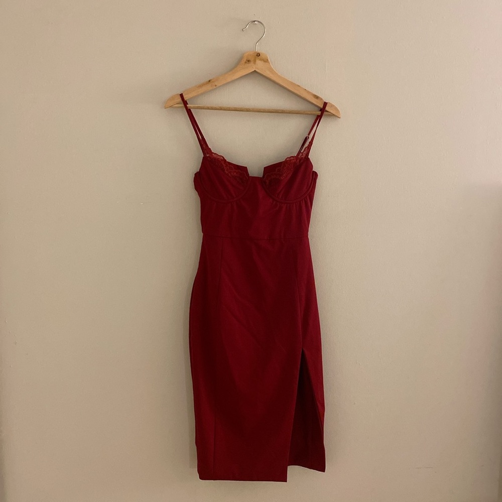 NWT Oh Polly Red Lace Dress US SIZE 4 IT FITS A 2